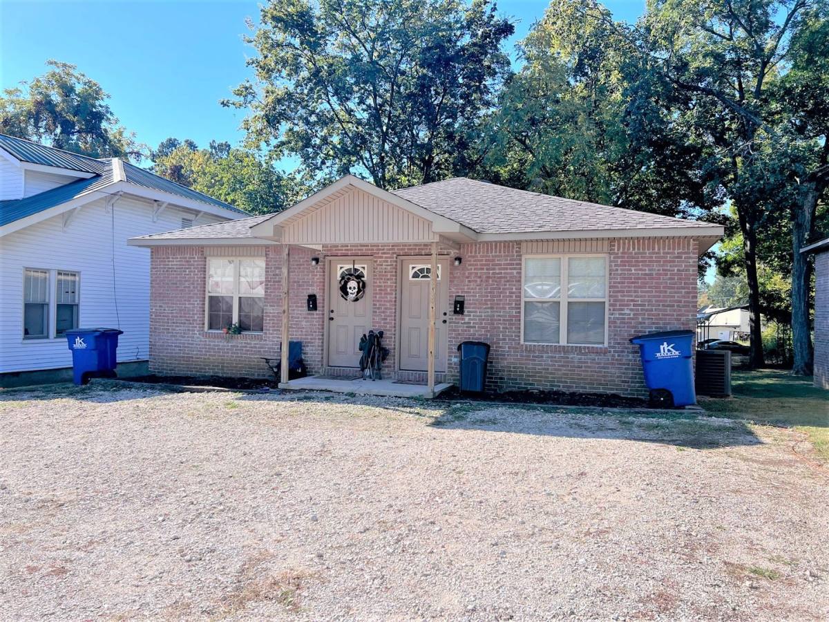 Apartment for rent at 308 Oxford St, Martin, TN 38237