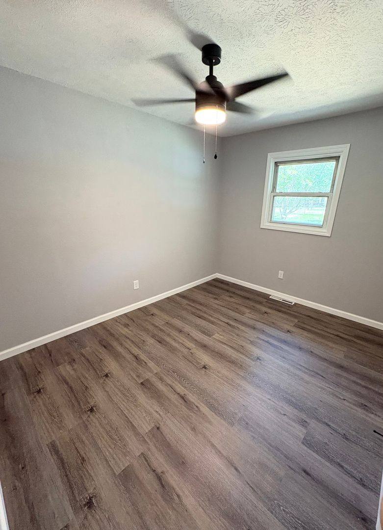 House for rent at 1004 N Dixie Highway, Cave City, KY 42127