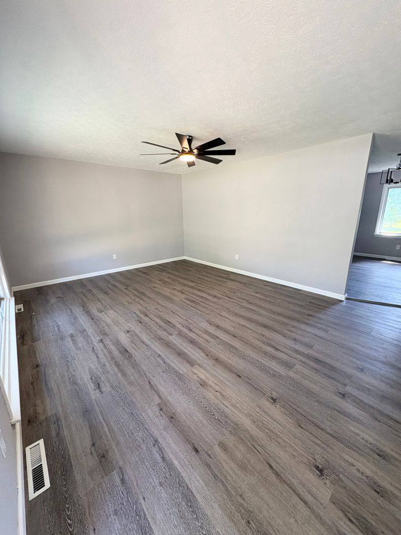 House for rent at 1004 N Dixie Highway, Cave City, KY 42127
