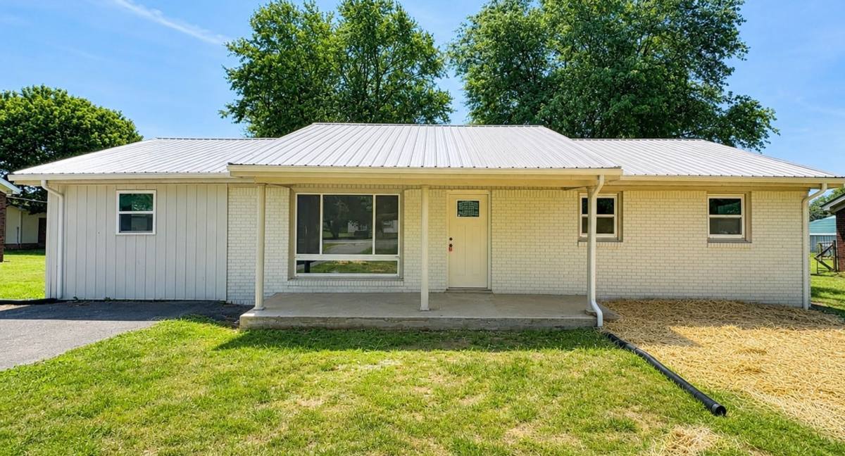 House for rent at 1004 N Dixie Highway, Cave City, KY 42127