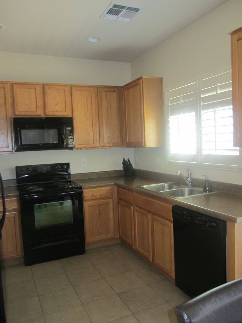 House for rent at 1631 W Blue Horizon St, Tucson, AZ 85704