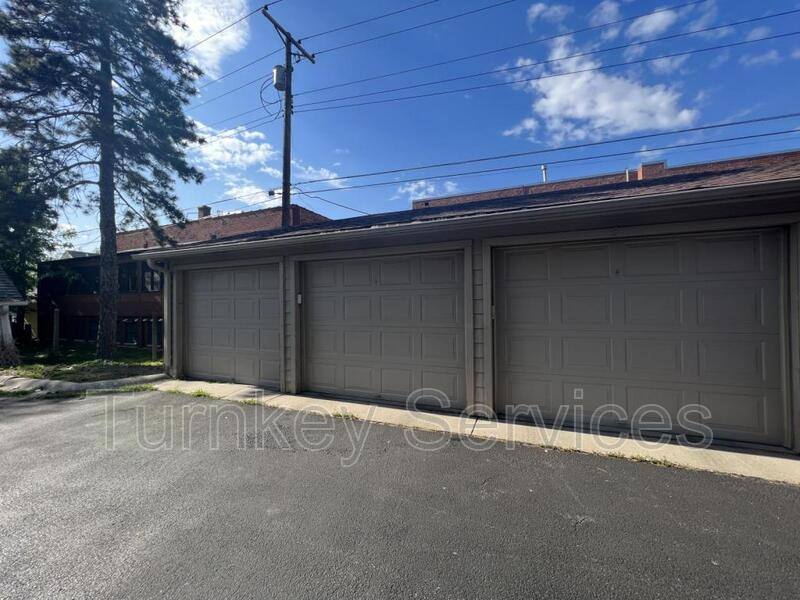 Condo for rent at 5016 California St #12, Omaha, NE 68132