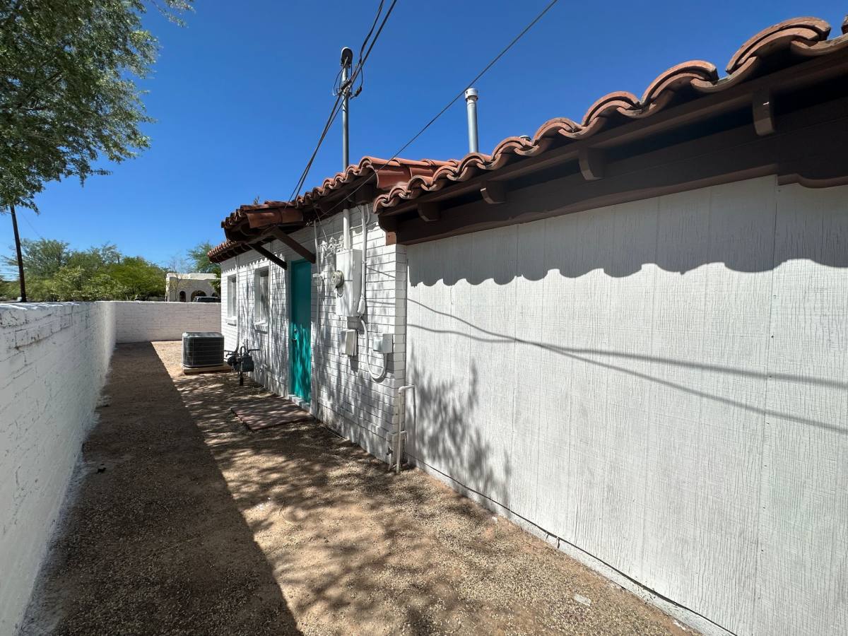 Apartment for rent at 1137-1153 E 10th St, Tucson, AZ 85719