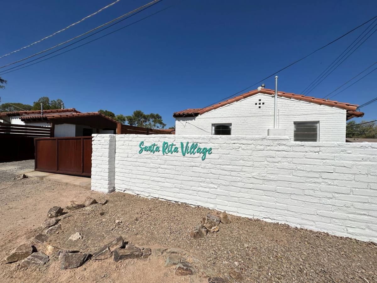Apartment for rent at 1137-1153 E 10th St, Tucson, AZ 85719
