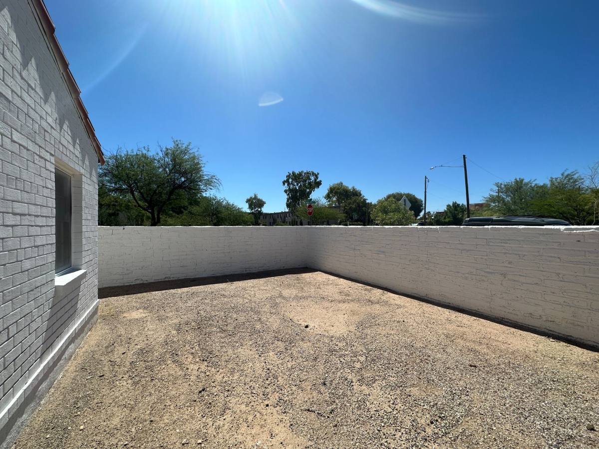 Apartment for rent at 1137-1153 E 10th St, Tucson, AZ 85719