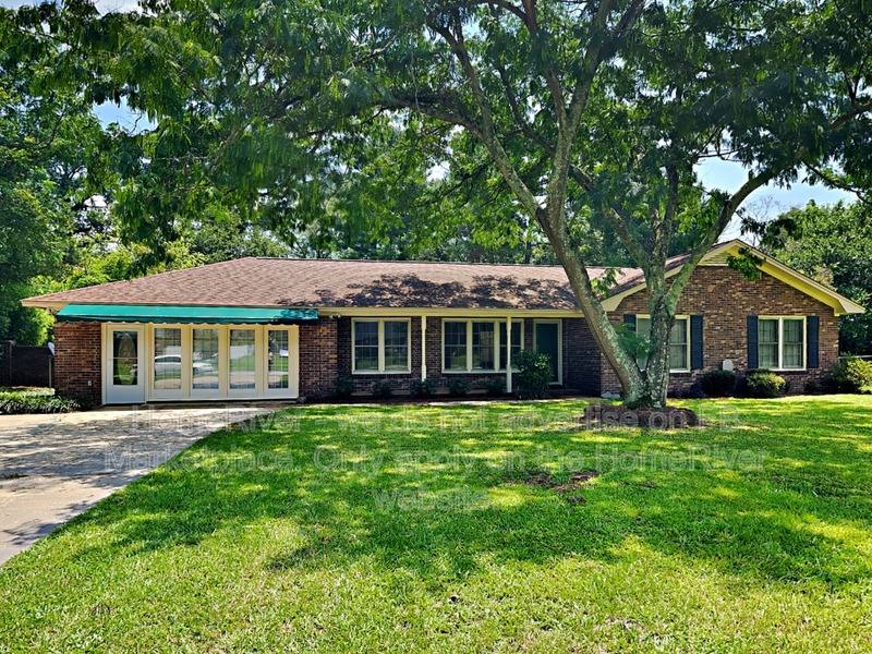 House for rent at 889 Twin Lakes Dr, Sumter, SC 29154