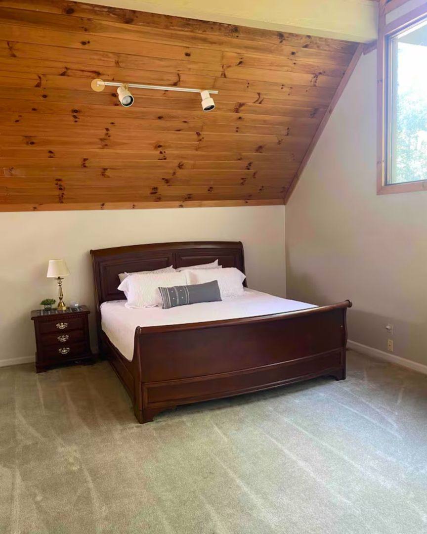 House for rent at 388 Hideaway Farms Rd, Piney Flats, TN 37686