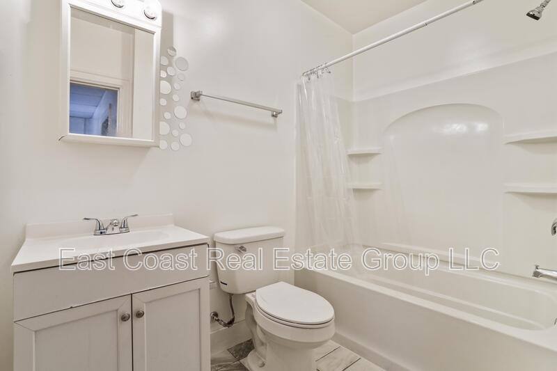 Apartment for rent at 207 N Mulberry St #2, Hagerstown, MD 21740