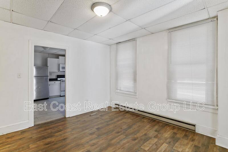 Apartment for rent at 207 N Mulberry St #2, Hagerstown, MD 21740