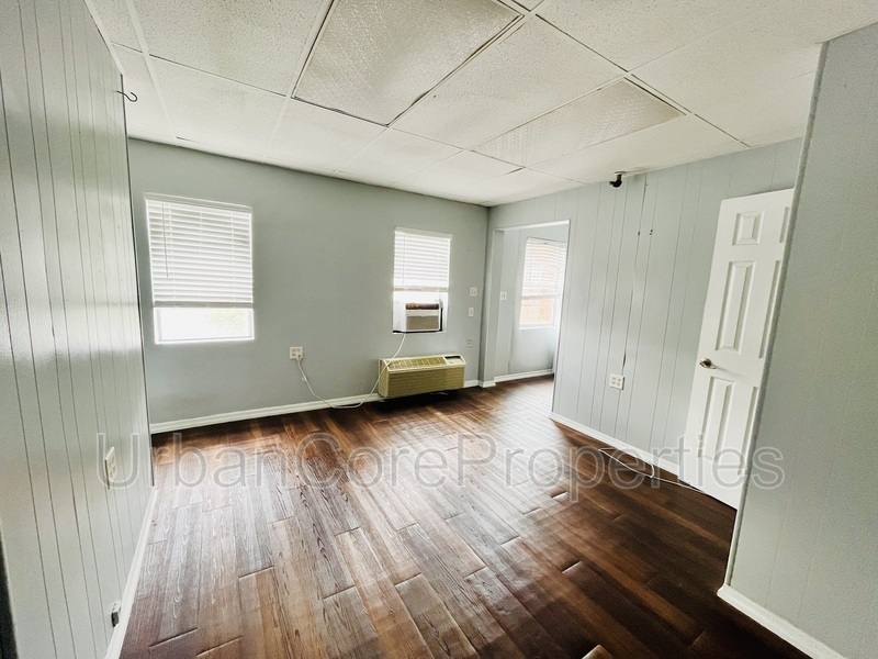 Apartment for rent at 216 5th Ave N #313, Saint Petersburg, FL 33701