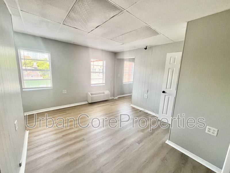 Apartment for rent at 216 5th Ave N #313, Saint Petersburg, FL 33701