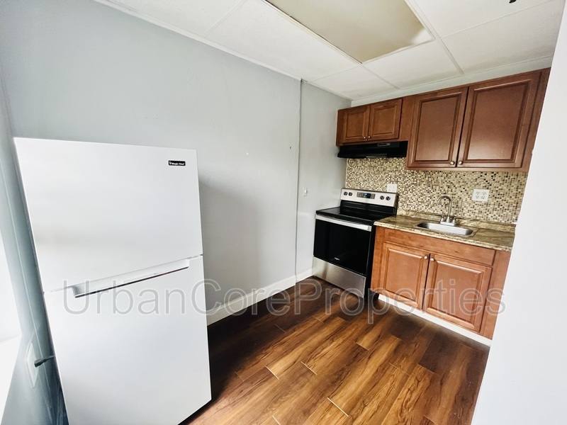 Apartment for rent at 216 5th Ave N #313, Saint Petersburg, FL 33701