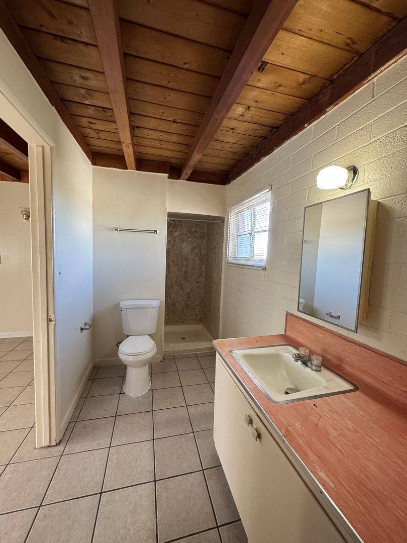 Apartment for rent at 3414 E Bellevue St, Tucson, AZ 85716