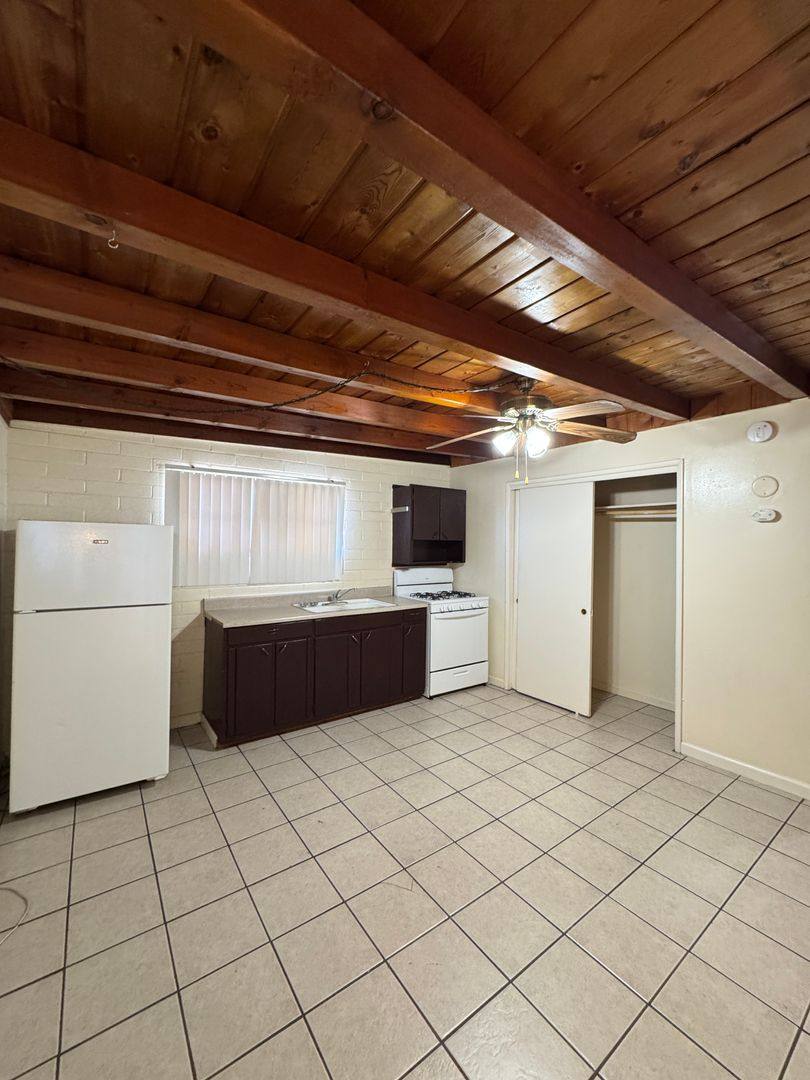 Apartment for rent at 3414 E Bellevue St, Tucson, AZ 85716