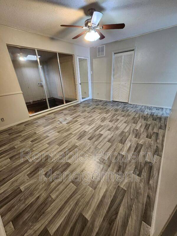 House for rent at 6238 Wheaton Dr, Fort Worth, TX 76133