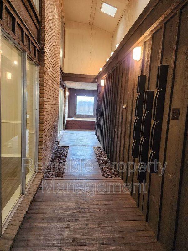 House for rent at 6238 Wheaton Dr, Fort Worth, TX 76133
