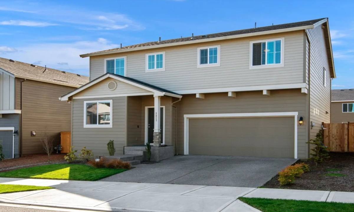 House for rent at 7317 N 93rd Ave, Camas, WA 98607