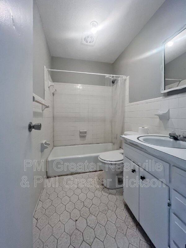 Apartment for rent at 542 Ashe Ave - Lakeside Manor A #7, New Johnsonville, TN 37134