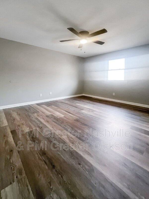 Apartment for rent at 542 Ashe Ave - Lakeside Manor A #7, New Johnsonville, TN 37134