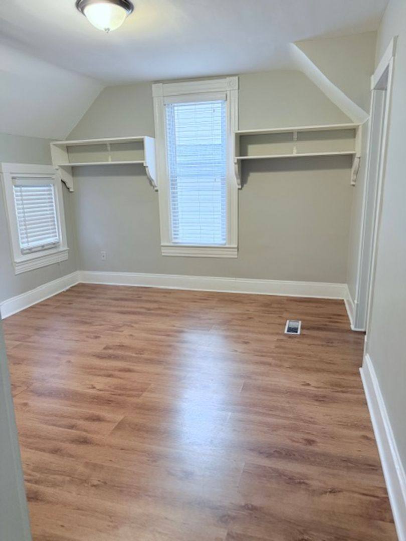 House for rent at 6614 Chamberlain Ave, Saint Louis, MO 63130