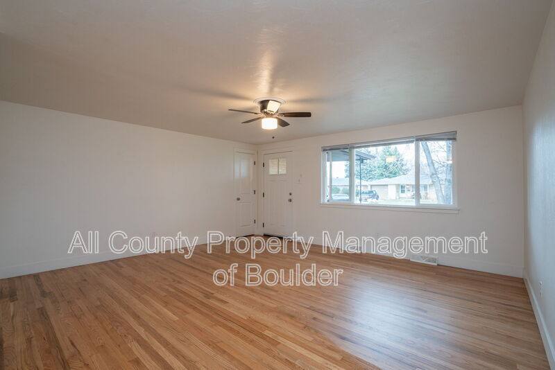 House for rent at 1117 Vivian St, Longmont, CO 80501