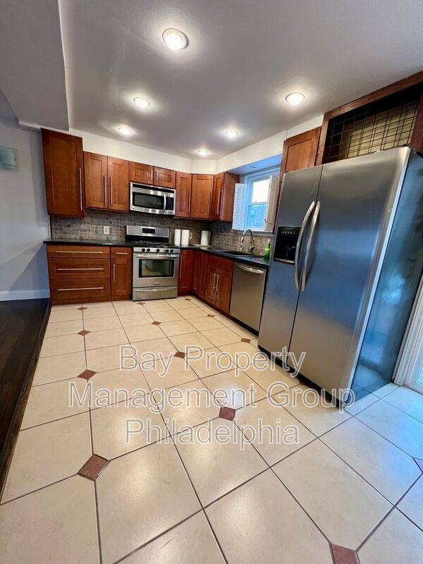 Townhouse for rent at 11756 Lanett Rd, Philadelphia, PA 19154
