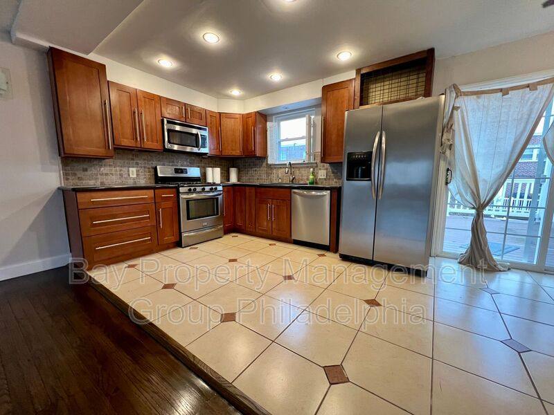 Townhouse for rent at 11756 Lanett Rd, Philadelphia, PA 19154