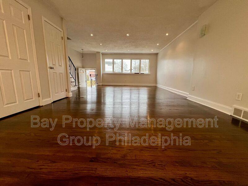 Townhouse for rent at 11756 Lanett Rd, Philadelphia, PA 19154