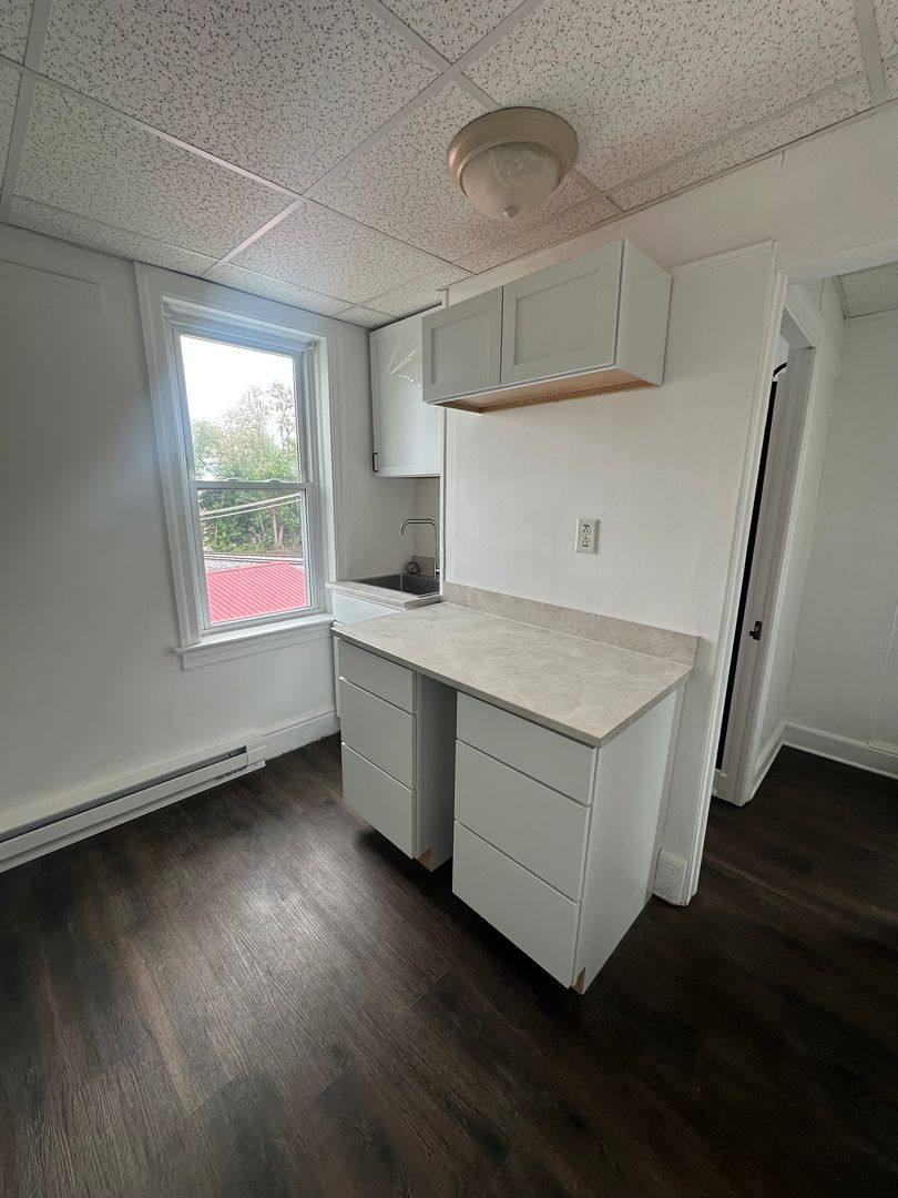 1226-1228 W Market St, York, PA 17404 - Apartment for Rent - Image 2