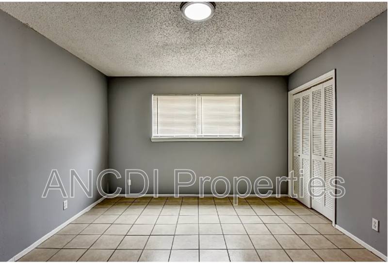 Apartment for rent at 801 E 9th St #5, Del Rio, TX 78840