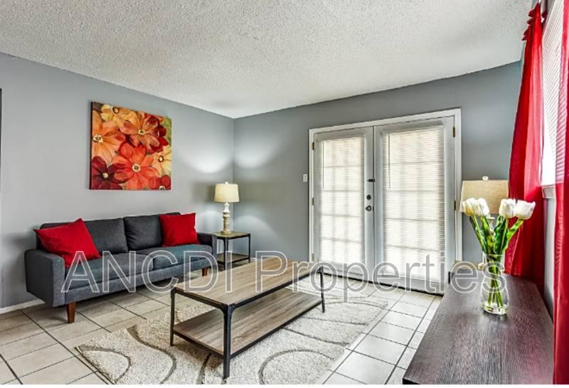Apartment for rent at 801 E 9th St #5, Del Rio, TX 78840