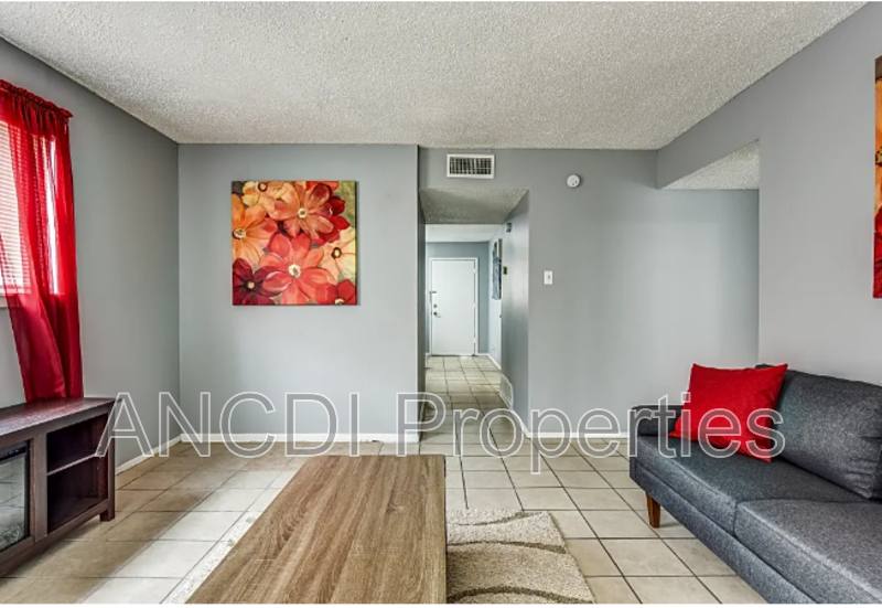 Apartment for rent at 801 E 9th St #5, Del Rio, TX 78840