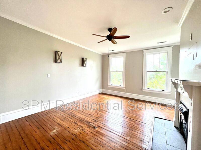 Apartment for rent at 102 N 17th St, Wilmington, NC 28401
