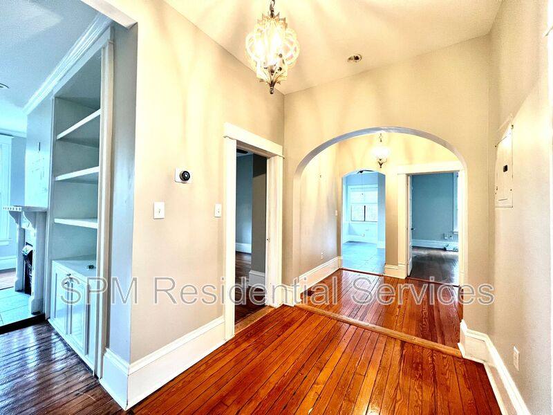 Apartment for rent at 102 N 17th St, Wilmington, NC 28401