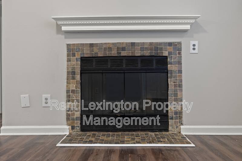 House for rent at 2720 Chelsea Woods Court, Lexington, KY 40509