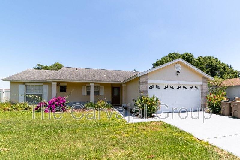 House for rent at 14426 Indian Ridge Trail, Clermont, FL 34711