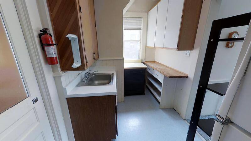 Apartment for rent at 802 E Kingsley St #1, Ann Arbor, MI 48104