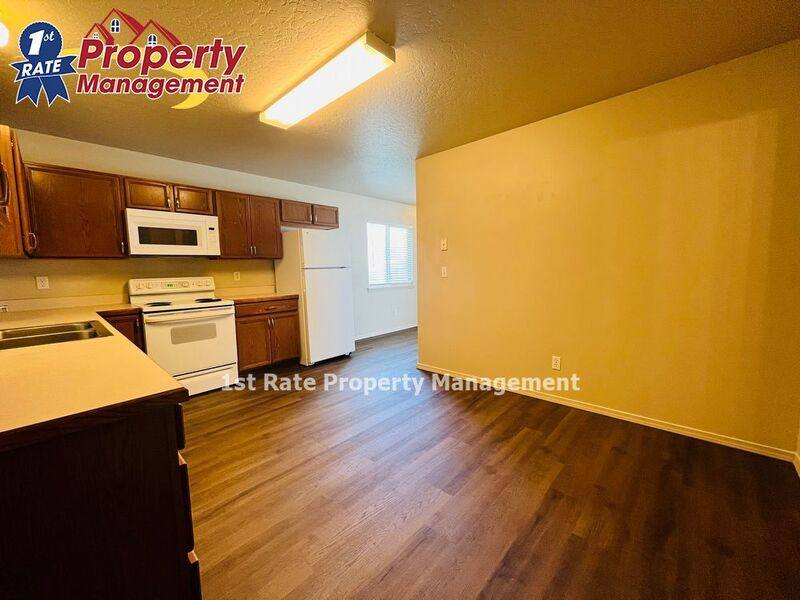Townhouse for rent at 16025 N 19th St #104, Nampa, ID 83687