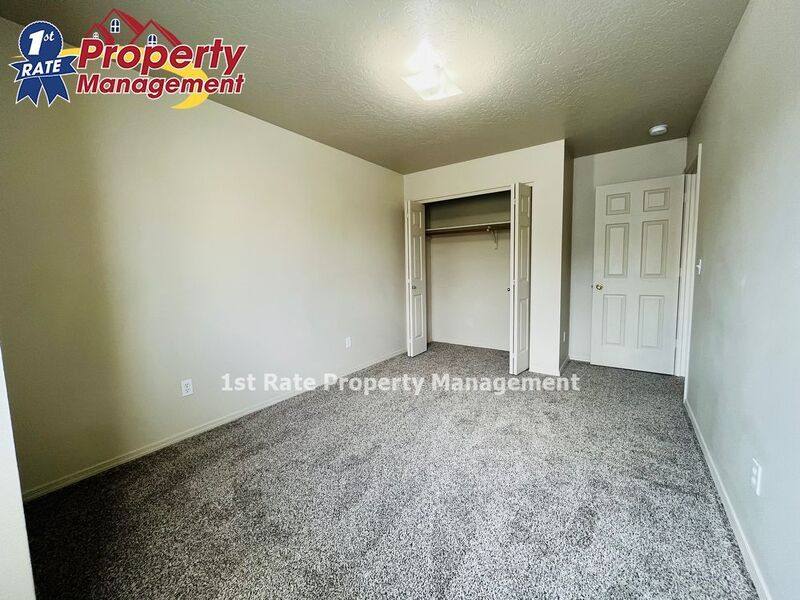 Townhouse for rent at 16025 N 19th St #104, Nampa, ID 83687