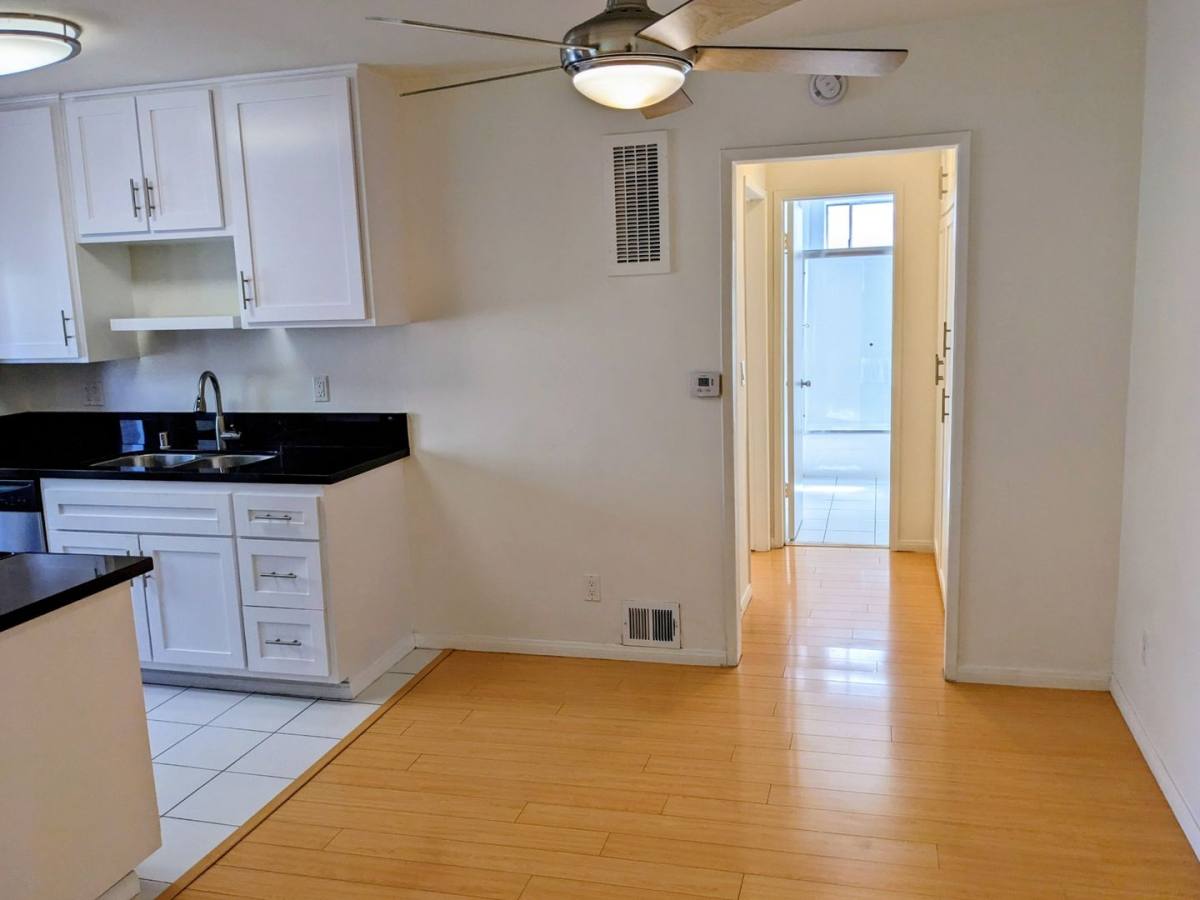 Apartment for rent at 11948 Darlington Ave, Los Angeles, CA 90049