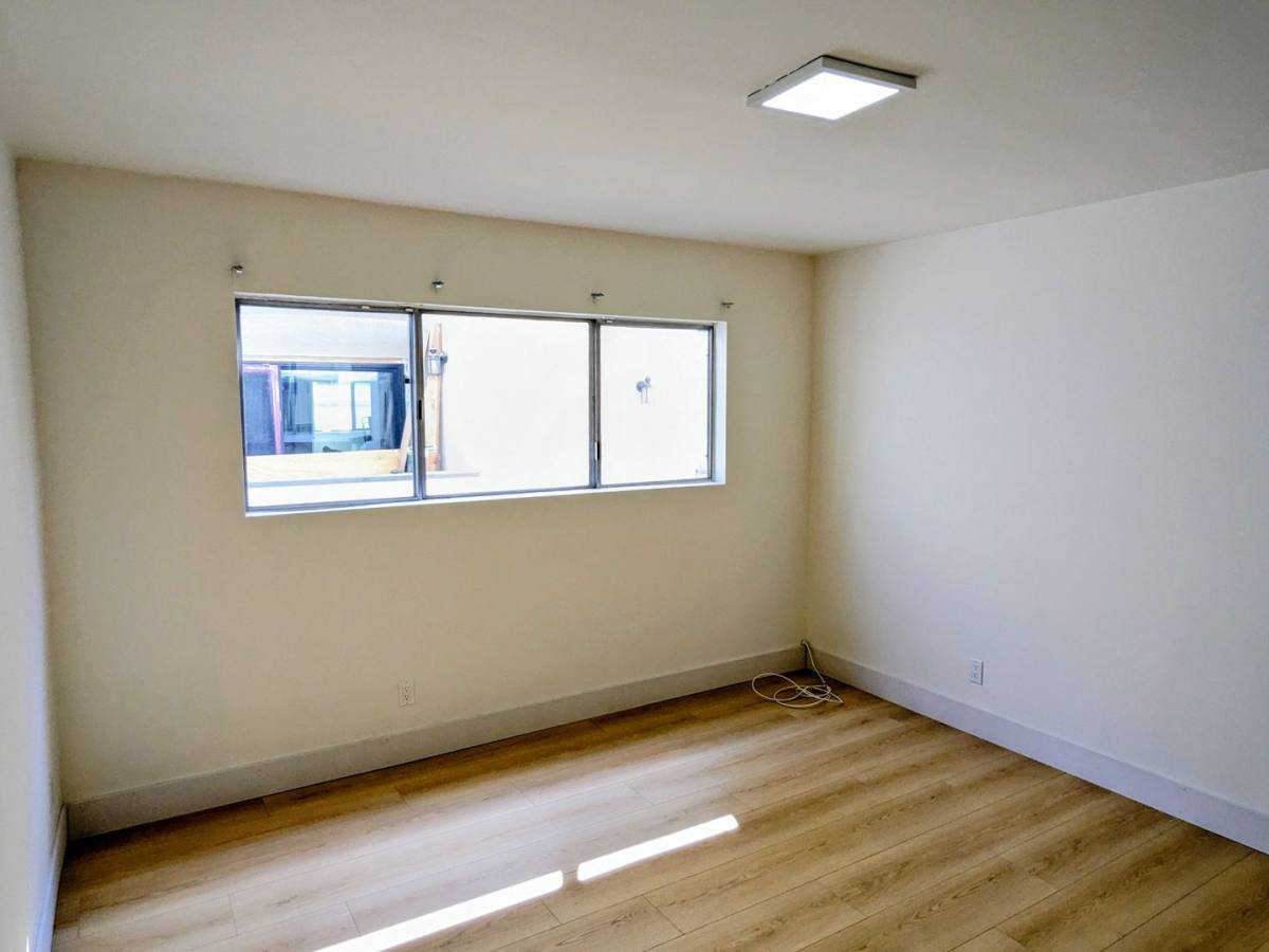 Apartment for rent at 11948 Darlington Ave, Los Angeles, CA 90049