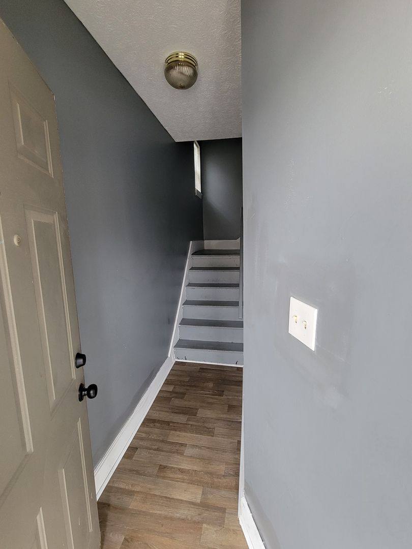 Apartment for rent at 866-868 Ellsworth Ave, Columbus, OH 43206
