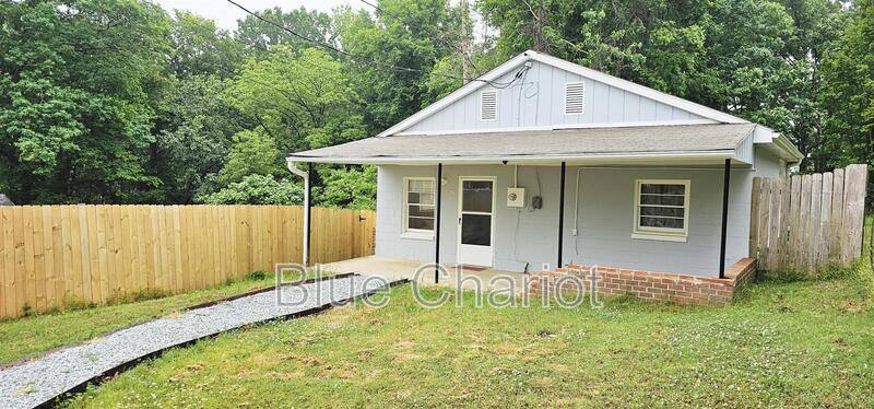 House for rent at 524 Short St W, Hillsborough, NC 27278