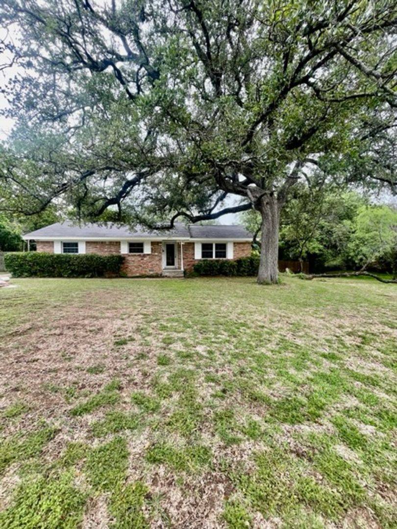 House for rent at 3310 Macarthur Dr, Waco, TX 76708