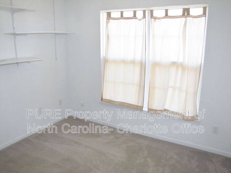 House for rent at 2910 Bridgeville Lane, Charlotte, NC 28262