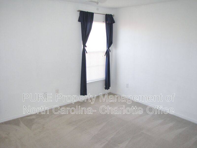 House for rent at 2910 Bridgeville Lane, Charlotte, NC 28262