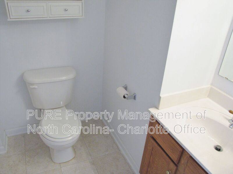 House for rent at 2910 Bridgeville Lane, Charlotte, NC 28262