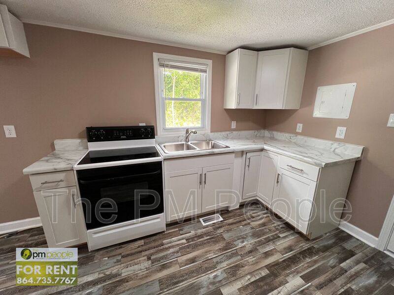 House for rent at 114 Radcliffe Dr, Easley, SC 29640