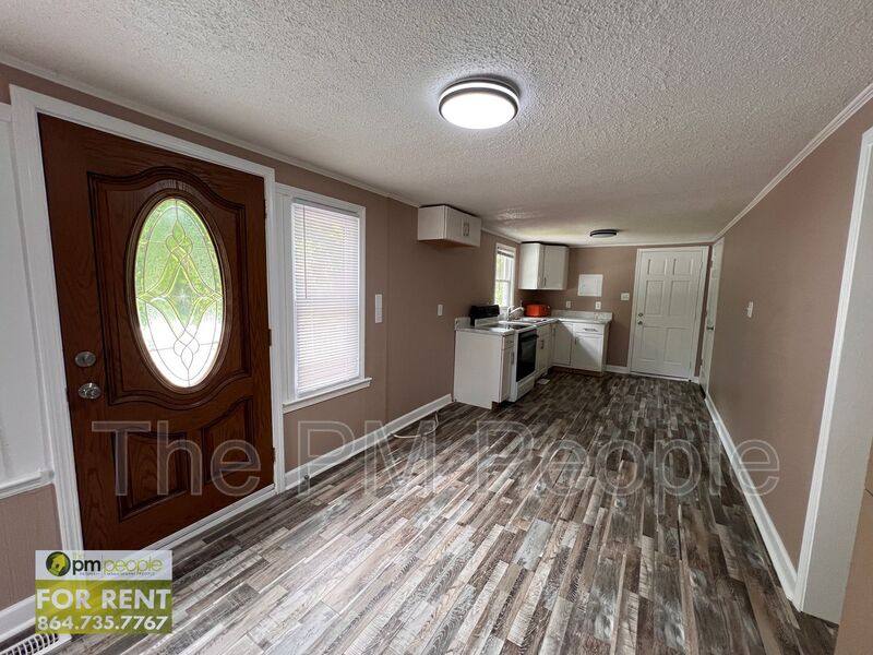 House for rent at 114 Radcliffe Dr, Easley, SC 29640