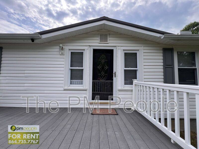House for rent at 114 Radcliffe Dr, Easley, SC 29640